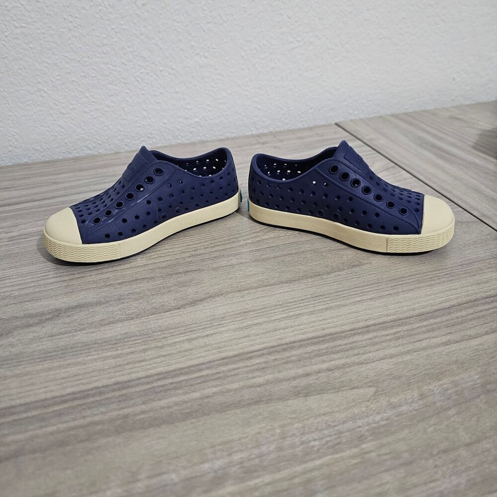 Native Shoes Jefferson Classic Slip On Navy Blue Kids C8 Unisex Boy - Picture 6 of 10